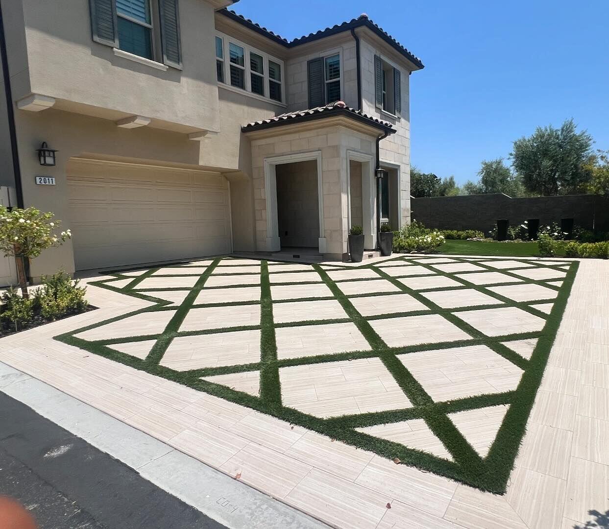 Greenridge and concrete pavers, Lake Forest, CA Residential Artificial Grass, Green-R Turf of Orange County