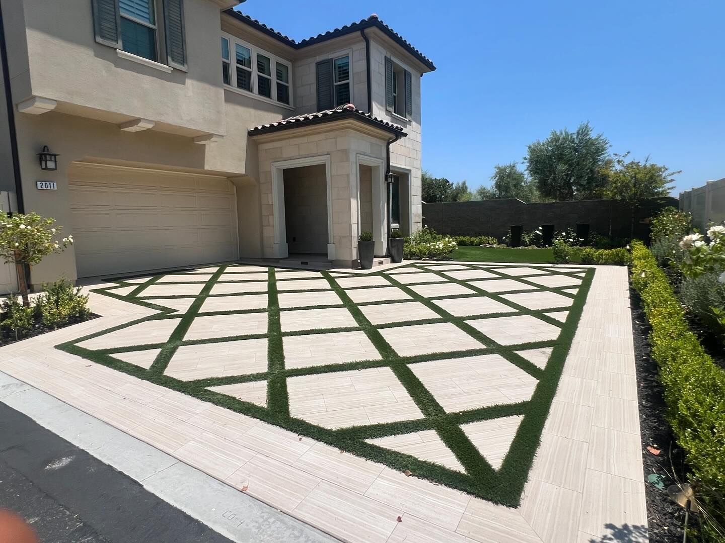 Residential Artificial Grass, Green-R Turf of Orange County